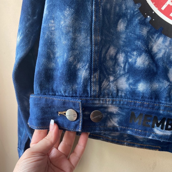 New Members Only Looney Tunes ACME Denim Jacket Bleach Tie Dye Acid Wash Large - Picture 9 of 16